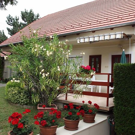 Erika Apartmanhazak Hévíz Extérieur photo