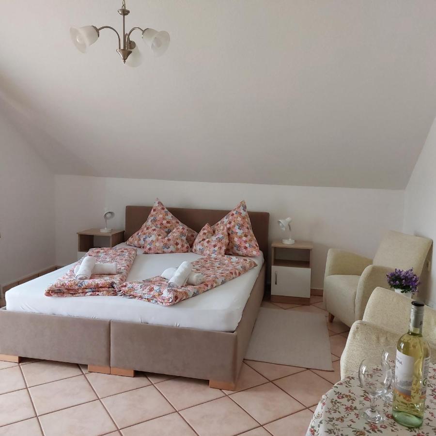 Erika Apartmanhazak Hévíz Extérieur photo