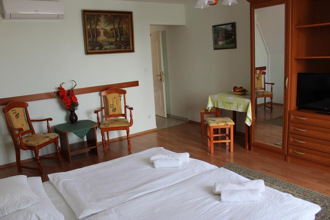 Erika Apartmanhazak Hévíz Extérieur photo