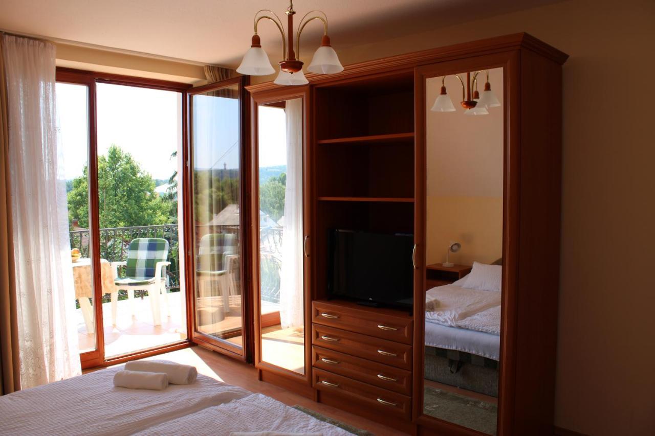 Erika Apartmanhazak Hévíz Extérieur photo