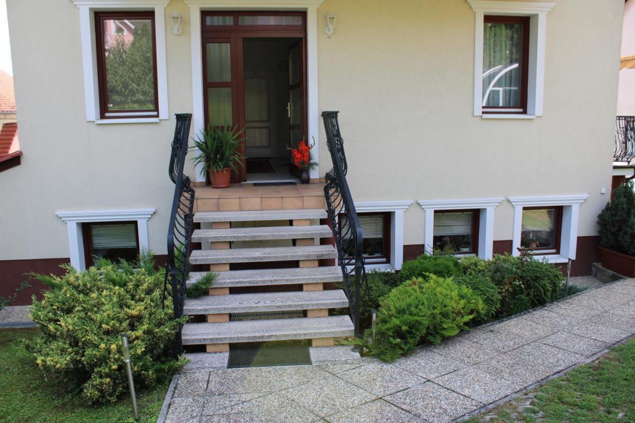 Erika Apartmanhazak Hévíz Extérieur photo